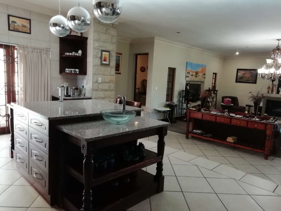 5 Bedroom Property for Sale in Keidebees Northern Cape